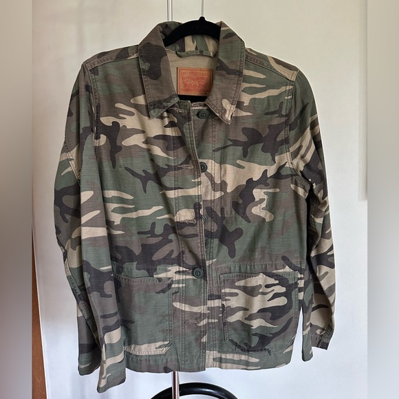 Levi’s Camo Coat/Jacket/Shirt - Picture 1 of 3